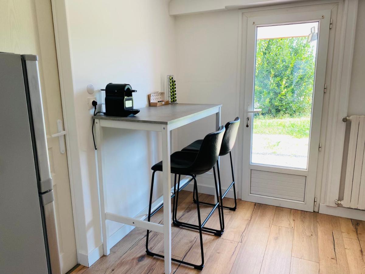 Appartement T3 Independant, Calme A Устариц Екстериор снимка