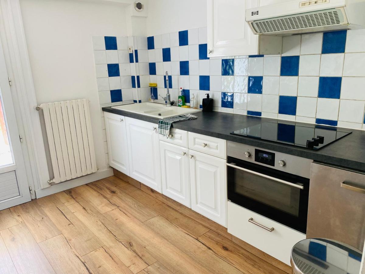 Appartement T3 Independant, Calme A Устариц Екстериор снимка