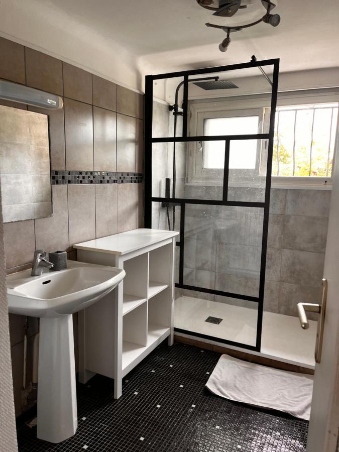 Appartement T3 Independant, Calme A Устариц Екстериор снимка